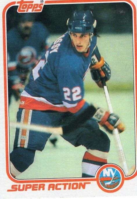 Mike Bossy  1981 Topps Hockey East Hall of Famer super action card #125 NM-MT - Image 1 of 1