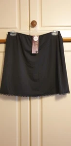 Ladies Waist Underskirt M&S Size 12 Cling Resistant - New with tags - Picture 1 of 4