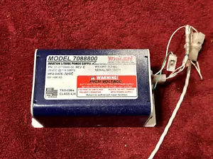 WHELEN MODEL 7088800 AVIATION STROBE POWER SUPPLY P/N 01-0770888-00 - Bild 1 von 7