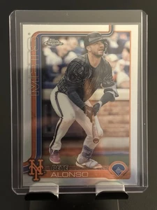 2025 Topps Chrome Pete Alonso #136 New York Mets Baseball Card - Picture 1 of 2