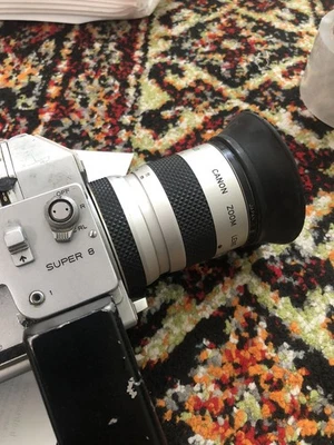 Cámara de película Canon con zoom automático 814 Foto 1 de 4