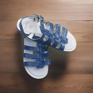 *NEW* Lovely Clarks Navy Strappy Sandals Size 1F RRP £28 - Picture 1 of 5