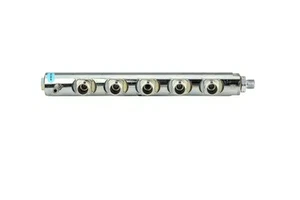 Genuine GM Fuel Injector Rail 97361353 - Picture 1 of 2