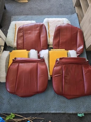 1967 Pontiac GTO красный усиленный чехлы на сиденья и пеноматериал - Изображение 1 из 4