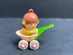 Carro empujador de pétalos Charmkins Daisy Baby Sunflower Bunch Hasbro 1983 vintage - Imagen 1 de 8