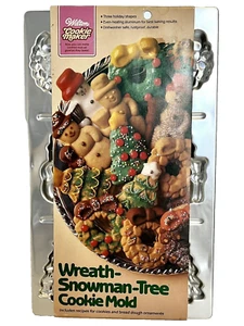 Wilton Wreath-Snowman-Tree Cookie Mold NEW - Picture 1 of 2