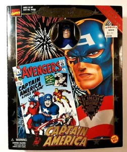 Costume Toy Biz Famous Cover Series Capitan America 8" Figura Tessuto 1998 SIGILLATO - Foto 1 di 11