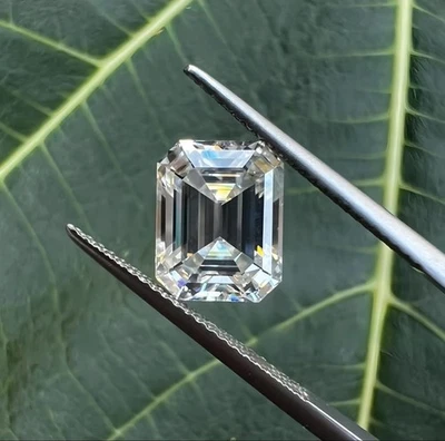 2.75ct Emerald Cut Lab Grown Diamond D Color VVS1 IGI Certified Loose Stone - Image 1 of 4
