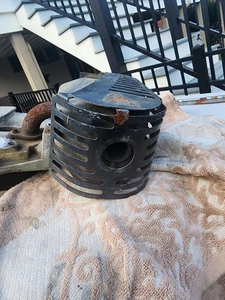 Lawn Boy Gold Pro Schalldämpfer und Motorlager - Bild 1 von 6