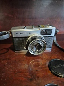Olympus Trip 35 Compact Point And Shoot Film Camera Vintage - Picture 1 of 7
