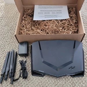 NETGEAR Nighthawk Pro XR500 WiFi Gaming Router Dual-Band AC2600 MUMIMO 2.5K SQFT - Picture 1 of 5