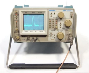 Tektronix 496 P Programable Spectrum Analyzer 1 kHz to 1.8 GHz - Picture 1 of 5