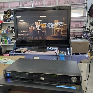 Samsung Lettore DVD 1080i HDMI nero senza telecomando DVD -HD870C - Foto 1 di 16