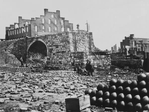 Incidents of the war, Richmond Virginia by Timothy H O'Sullivan Giclee Print - Picture 1 of 3