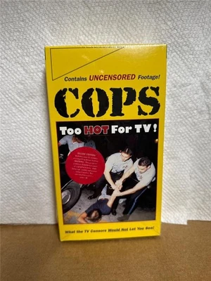 COPS - Too Hot for TV (VHS) Adult Language Uncensored 1995 Foto 1 de 4