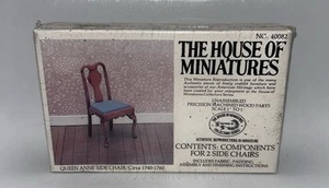 Marca artesanal House of Miniatures No. 40082 Par de sillas laterales selladas Queen Anne - Imagen 1 de 5