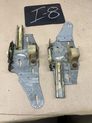 1968 1972 CHEVELLE GTO CUTLASS GS DOOR WINDOW REGULATOR TRACKS SLIDERS SETUP SET - Image 1 of 4