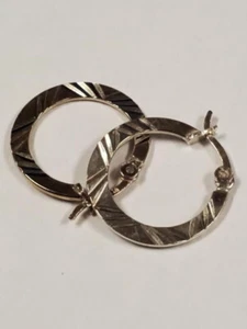 Argento Sterling/925 1" Orecchini a Cerchio Inciso - Foto 1 di 6