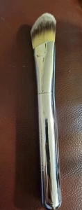 IT brushes for ulta Essential Foundation brush Makeup Cosmetic 5.5" - Picture 1 of 1