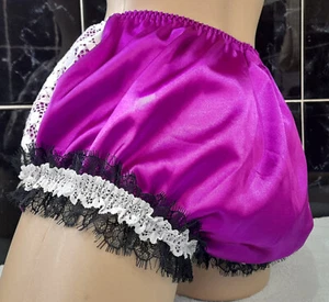 Lila Sissy Rüschen glänzend Satin voller Rücken Slip Höschen S 25 - 37" Hüften - Bild 1 von 17