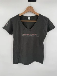 Tool Graphic T-Shirt Donna Media Los Angeles California Band Musica Metal - Foto 1 di 6