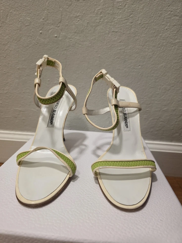 MANOLO BLAHNIK VASKA Stiletto Ankle-Strap Sandals Patent Leather Size 37 / 7 COA - Image 1 of 4