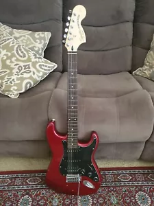 Fender Squier STANDARD Stratocaster HSS - Picture 1 of 5