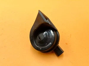 20-24 BMW 840 850 F92 G16 FRONT LEFT SIDE LOWER TONE PITCH HORN ALARM SIGNAL OEM - Picture 1 of 4