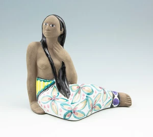 Sitting woman no. 5062 - Mari Simmulson - Upsala-Ekeby - Sweden Swedish - Picture 1 of 4