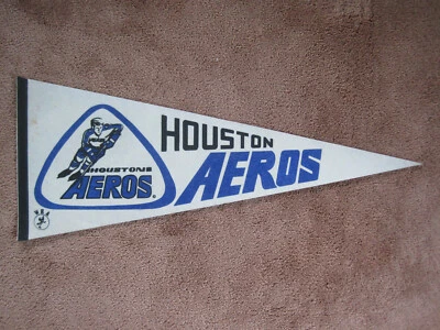 EARLY 1970'S 1972/73 HOUSTON AEROS WHA HOCKEY PENNANT FLAG - Image 1 of 2