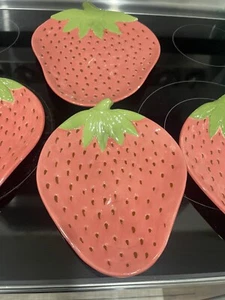 Erdbeer Teller Schale Form Keramik Servierschale rot Obst 4 Stück 🍓Trend - Bild 1 von 11
