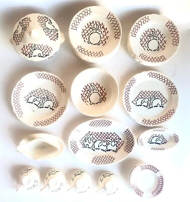 Dinette ancienne en faïence fine décor LAPIN-  RARE avec 35 pièces ! - Photo 1/4