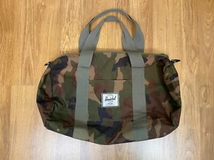 Herschel Supply Co Camo bag - Picture 1 of 9