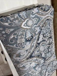 Copripiumino reversibile Pottery Barn McKenna taglia completa/blu regina e grigio paisley - Foto 1 di 6