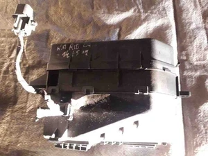 Cassetta fusibili KIA RIO II JB 1.30 benzina 71kw 2004 32112372 - Foto 1 di 3