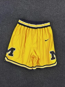 Vintage Michigan Wolverines Shorts Herren Medium gelb NCAA Basketball Nike 90s - Bild 1 von 9