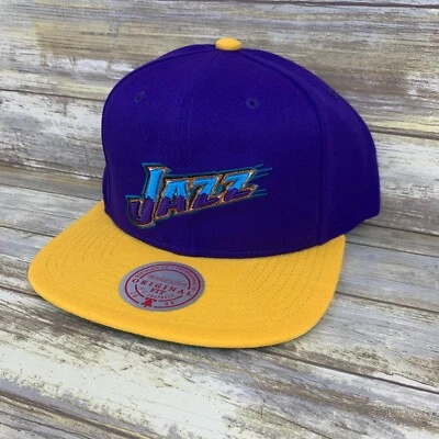 Utah Jazz Sombrero Para Hombres Púrpura Amarillo Mitchell & Ness ADN Gorra Snapback NBA de 2 Tonos Foto 1 de 4