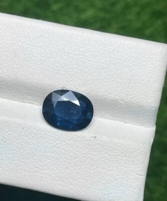 AIG CERTIFIED 2.29CT NATURAL BLUE SAPPHIRE LOOSE GEMSTONE - Image 1 of 2