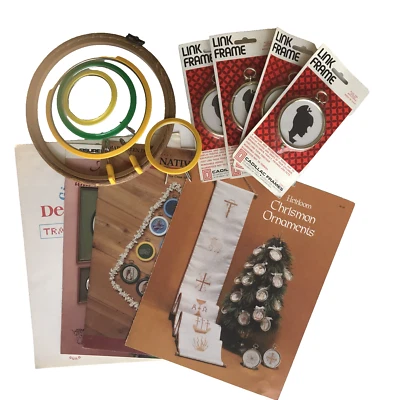 Lote artesanal de aros marcos de papel contados bordados de punto de cruz patrones navideños Foto 1 de 4