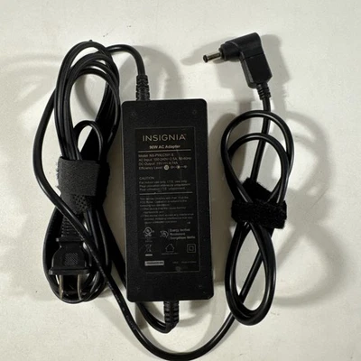 Insignia Universal 90W ac adapter Laptop Charger for Acer HP Lenovo Del Asus - Image 1 of 4