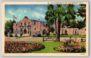 Postcard - $1.11 Alamo w Texas Flag - Picture 1 of 2