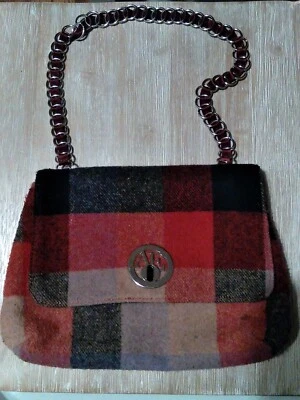 Cartera American Eagle Mezcla de Lana Gris Negro Púrpura Cuadros Plata Acento Cadena En muy buena condición Foto 1 de 4