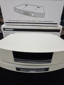 Bose Wave Music System CD Player AM/FM Radio + Multi-CD Changer White - Picture 1 of 16