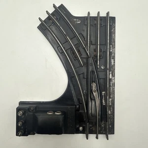 LIONEL O27 GAUGE REMOTE CONTROL LEFT SWITCH WITH METAL HOUSING #1121 - NO REMOTE - Picture 1 of 9