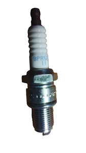 Bujía Nissan nueva NGK BPR5ES -11 Spark Plug 22401-P8315 - Imagen 1 de 4