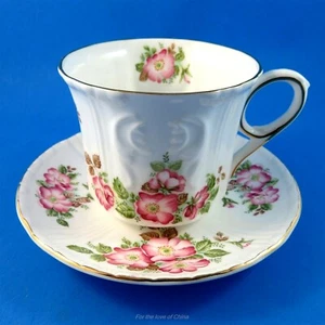 Textured Royal Grafton Wild Rose Jacobean Tea Cup and Saucer Set - Picture 1 of 3