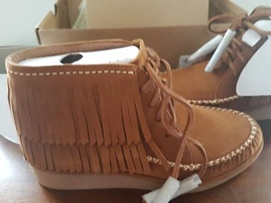 Botas UGG Australia Caleb para mujer de cuero castaño tostado con flecos talla 3,5 nuevas - Imagen 1 de 23