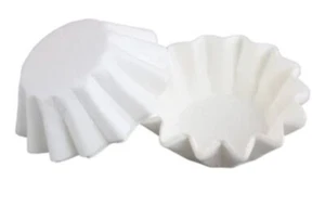 Moreish Cakes White Parchment Ripple Cupcake Liners, 250 cups, 350 size (30mm) - Picture 1 of 3