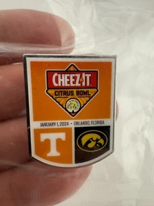 2024 Cheez-It Citrus Bowl Lapel Pin - Tennessee Volunteers vs Iowa Hawkeyes - Picture 1 of 4