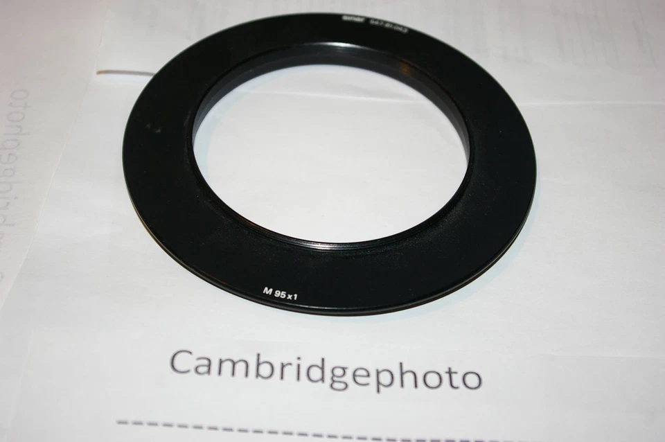 SINAR Adapter Ring 547.81.072 B70 HASSELBLAD FILTER SIZE NEW GENUINE SINAR BRAND - Image 1 of 1